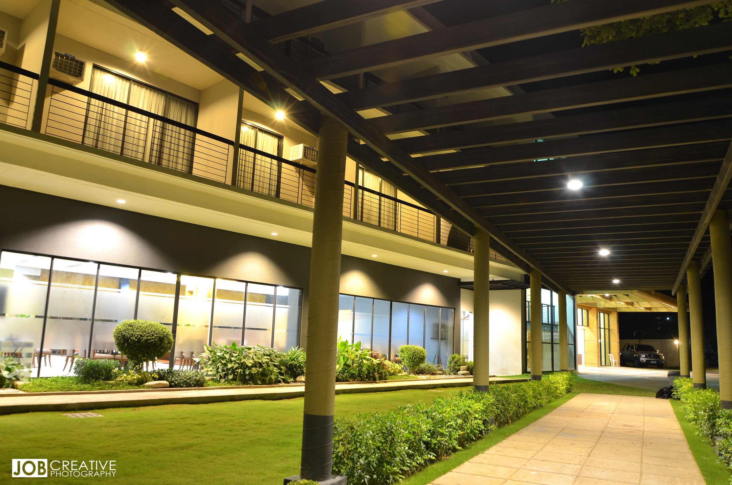 Front exterior 07