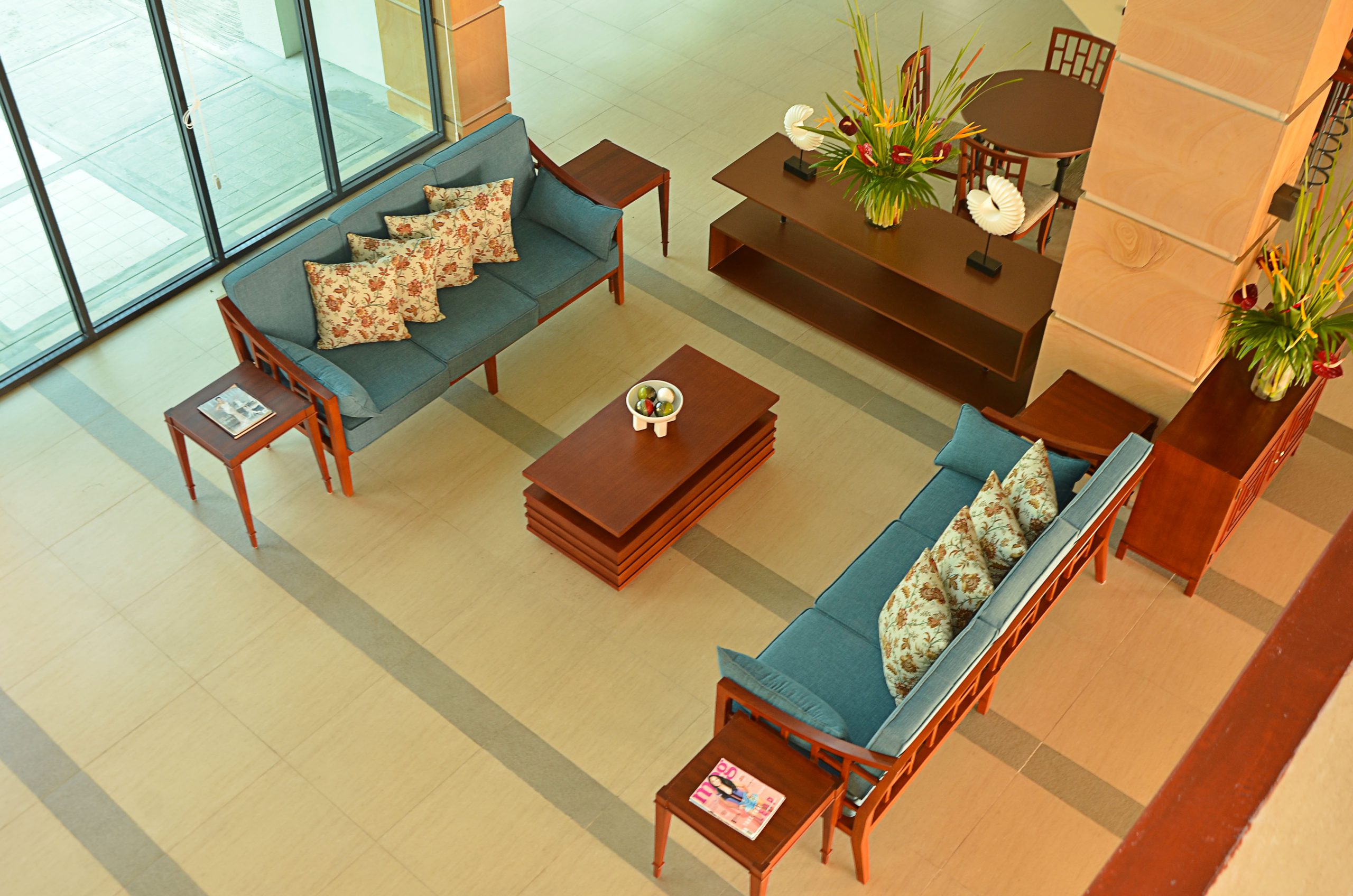 Hotel Lobby 11
