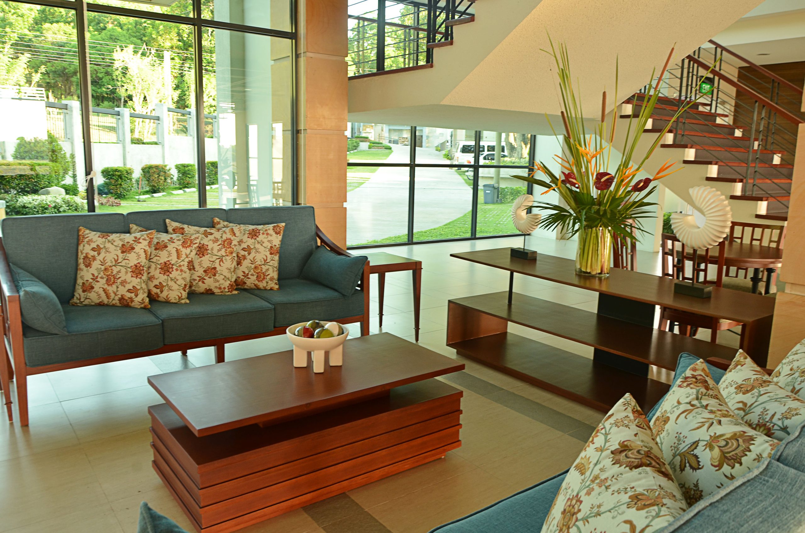 Hotel Lobby 04