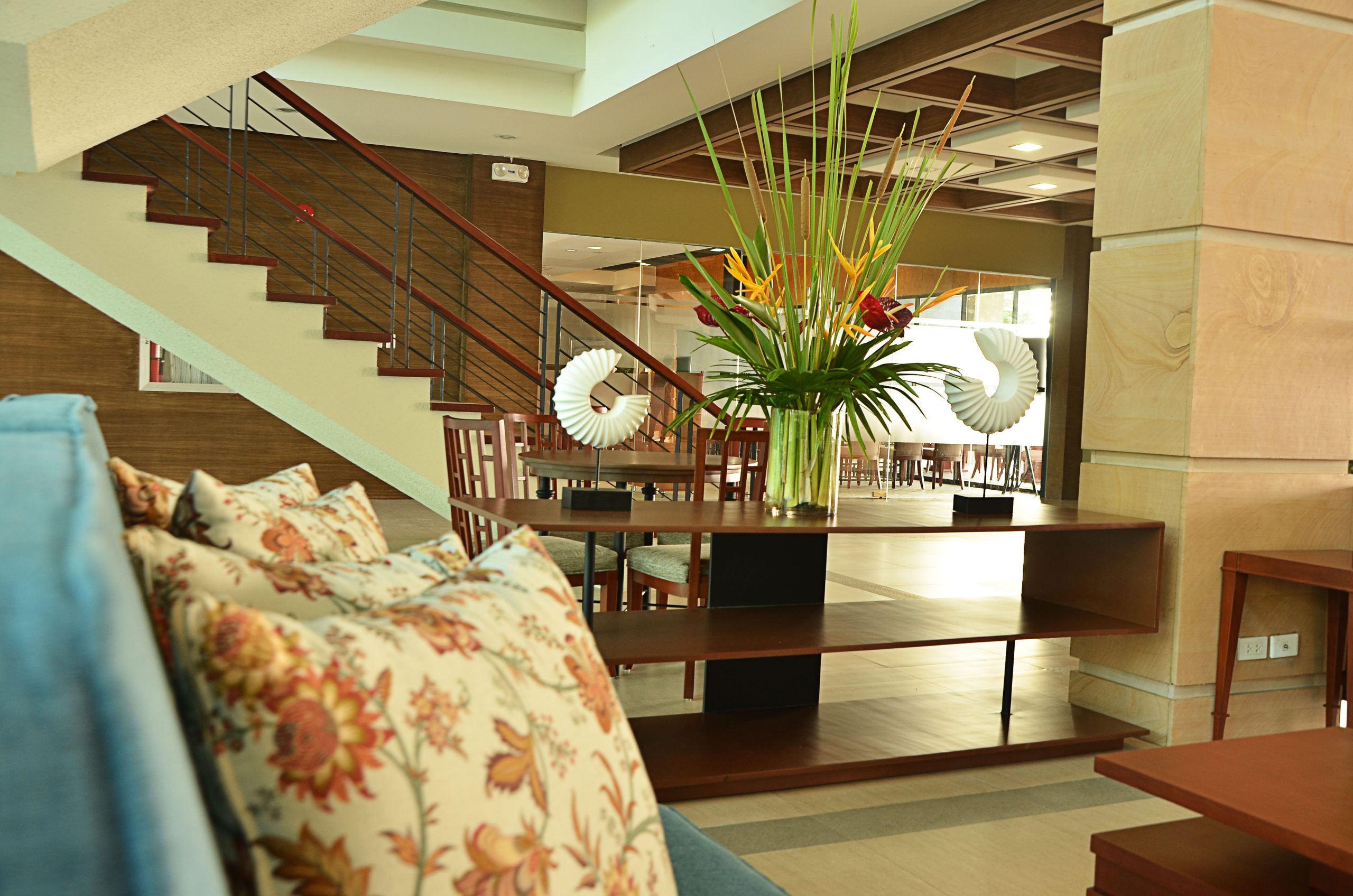 Hotel Lobby 07