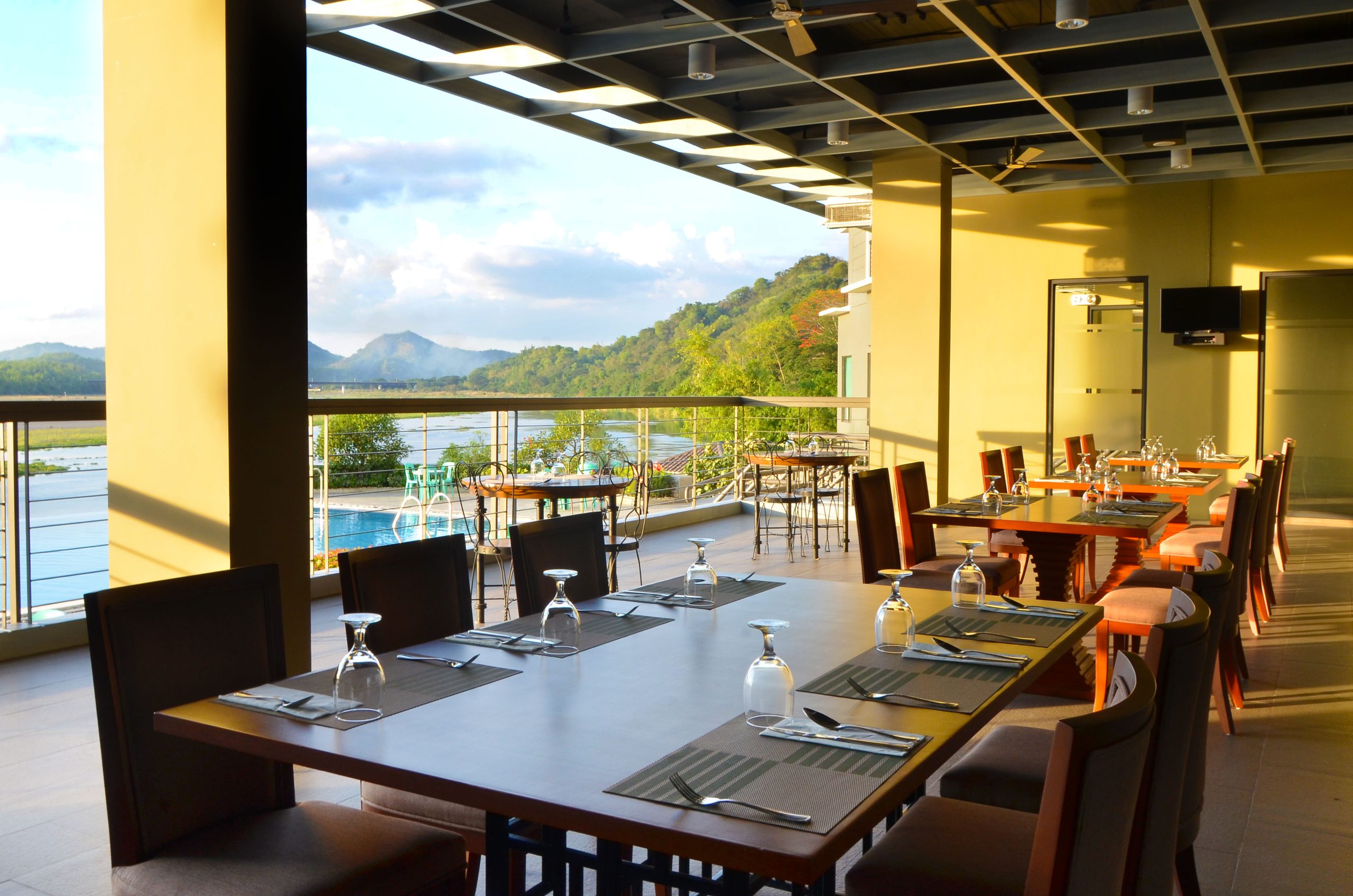 Restaurant 04